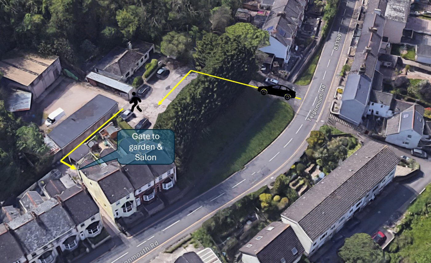 Aerial view of the walk from the car park to the salon gate